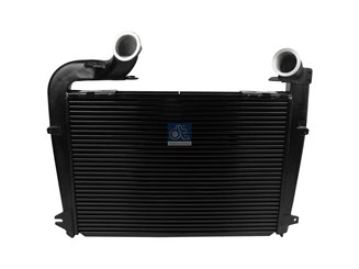 Охладитель наддувочного воздуха 825 x 572 x 64 mm_DT_1.11256
