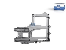 Крепление брызговика, лев._DT_3.81247