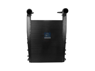 Охладитель наддувочного воздуха 593 x 812 x 64 mm_DT_6.35406
